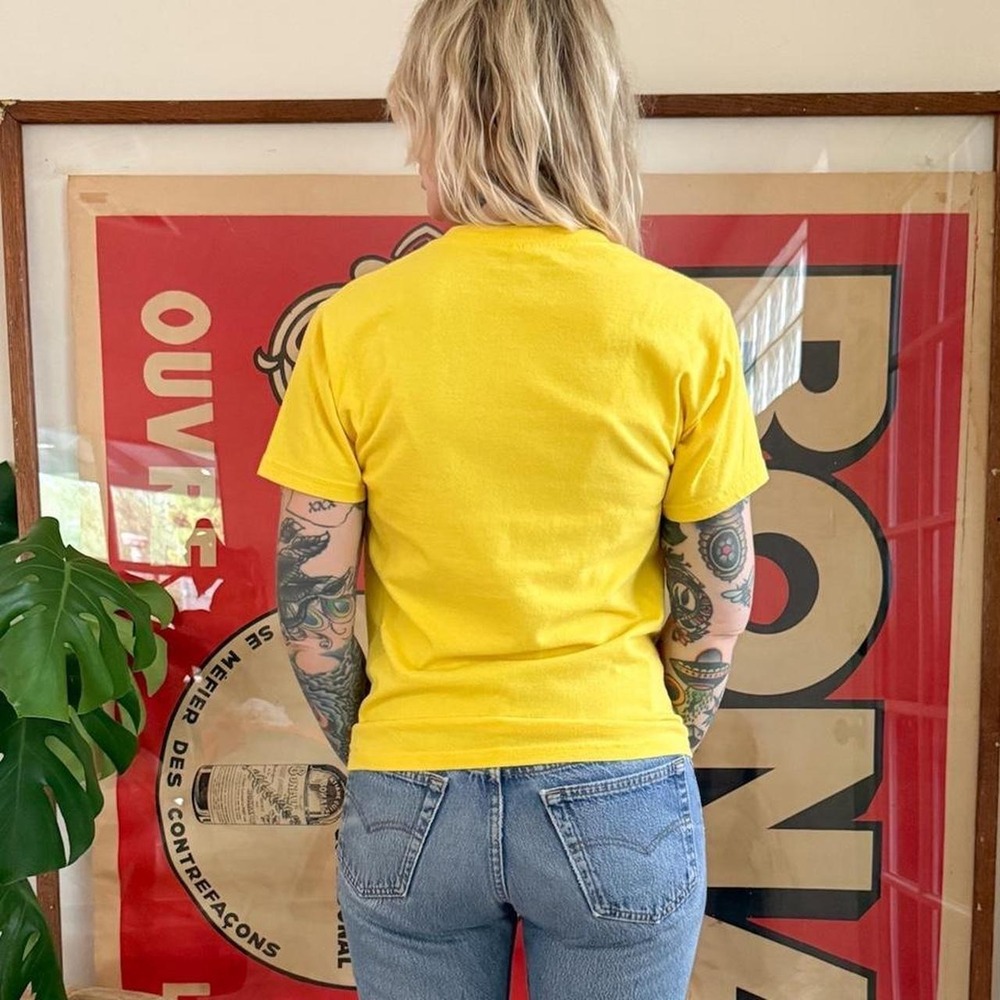 Vintage 1990s Yellow Soft Spun 100% Cotton Tshirt - Picture 3 of 5